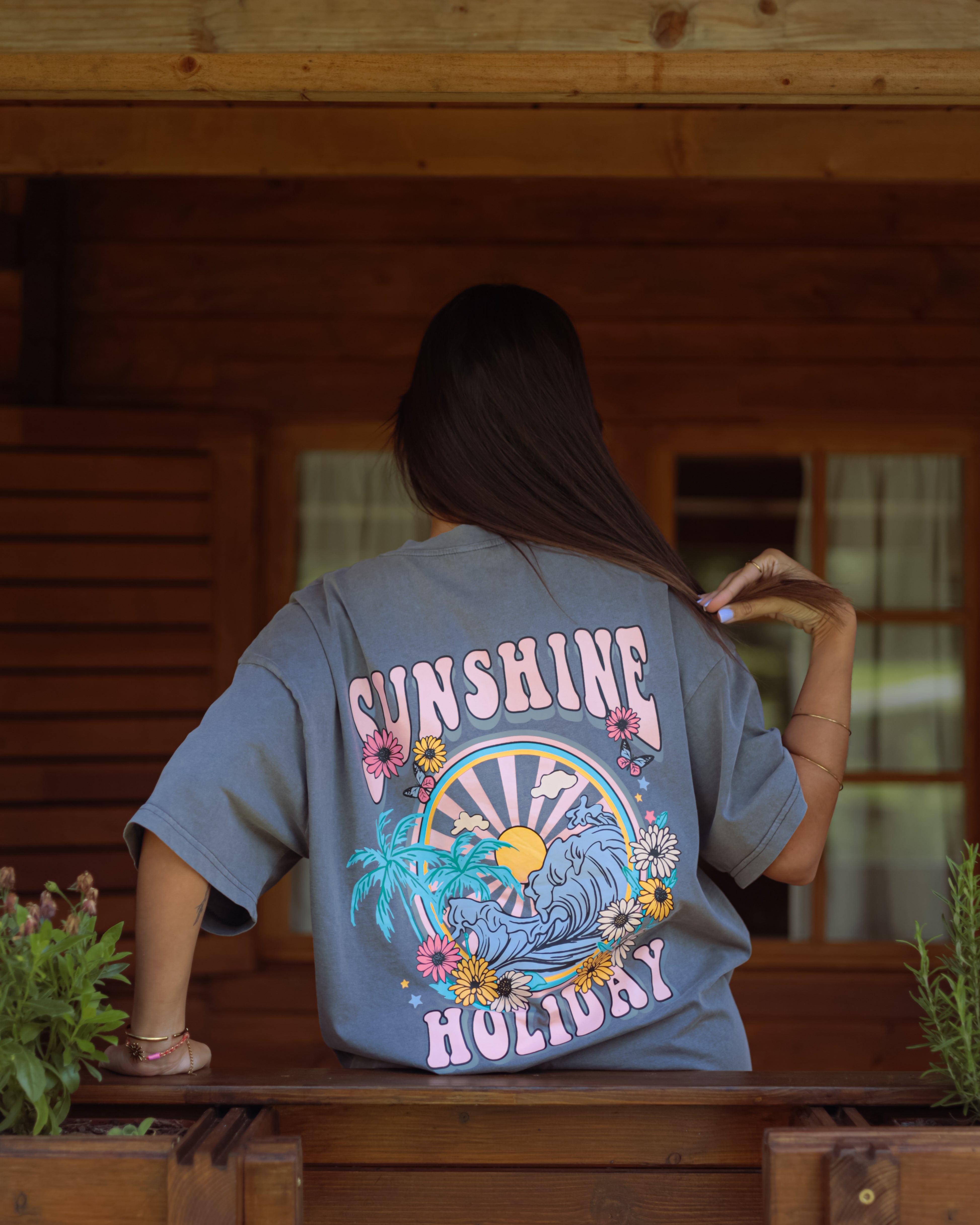 SUNSHINE HOLIDAY T-SHIRT
