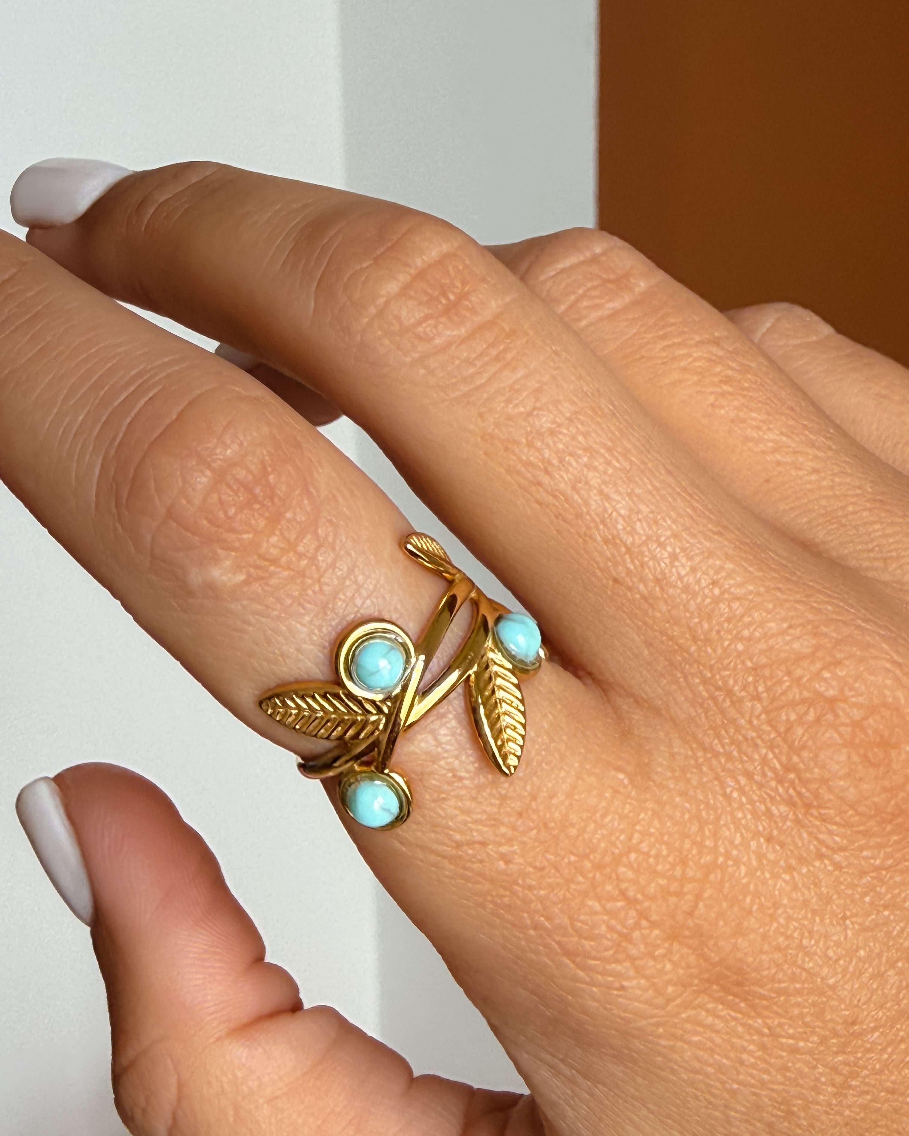 TURQUOISE BLOOM RING