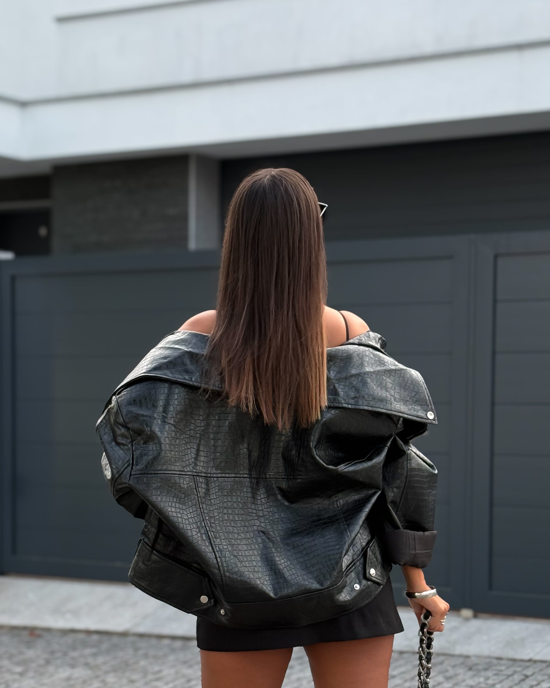 RAVEN OVERSIZED JACKET - BLACK